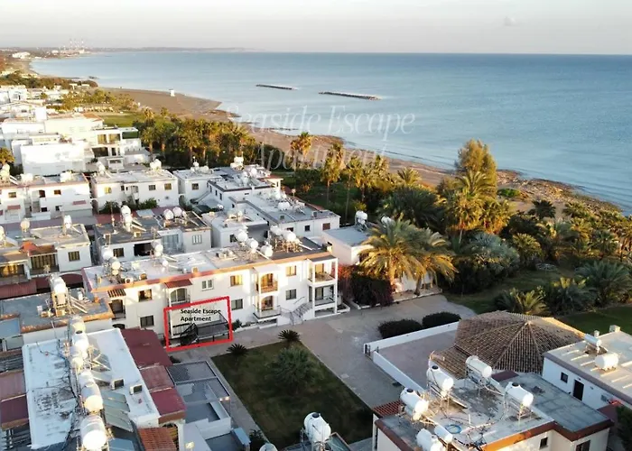 Апартаменты Seaside Escape