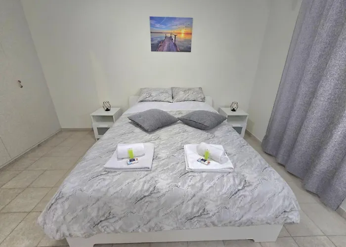 Апартаменты Seaside Escape